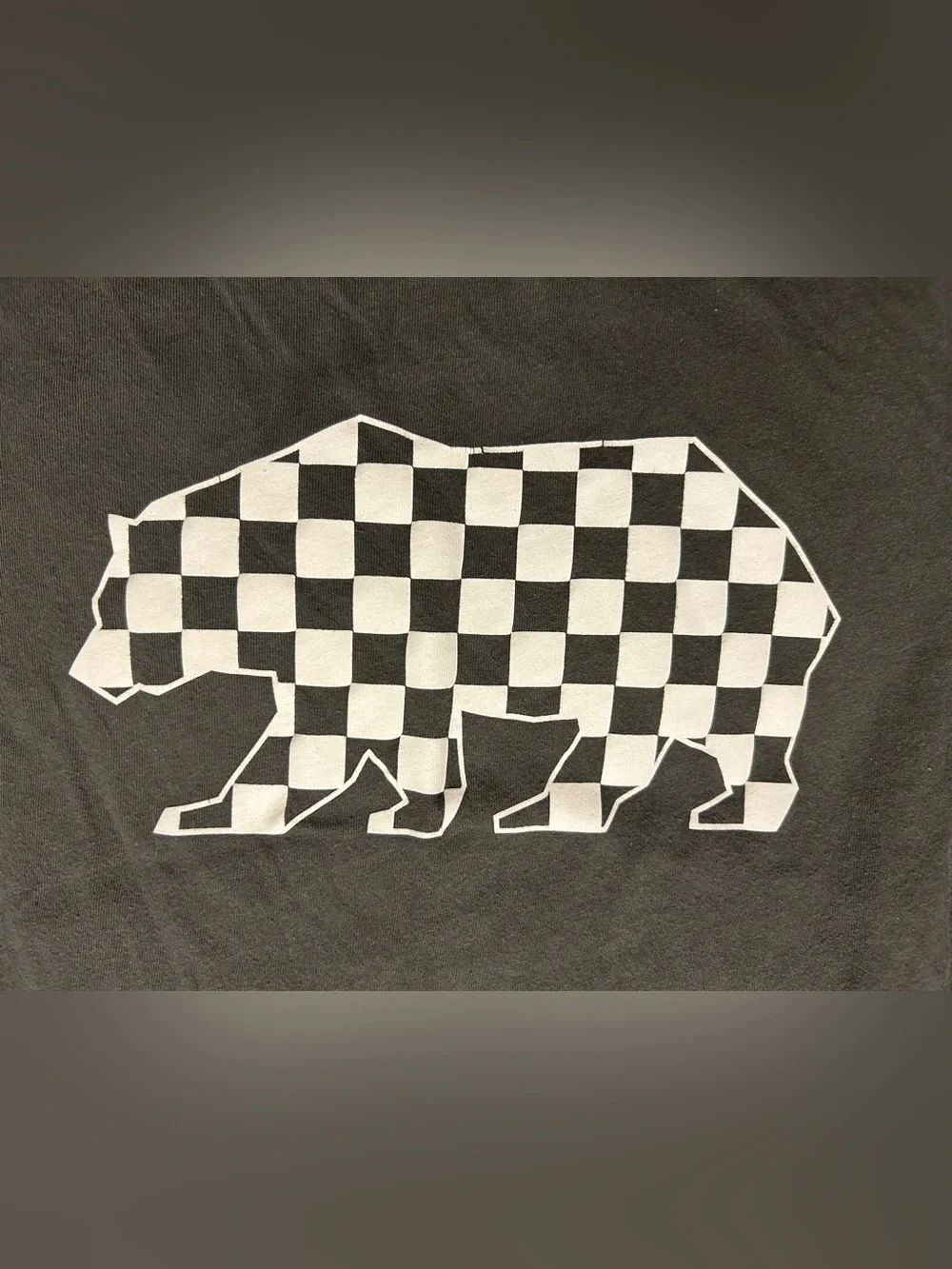 Old Navy Graphic T-Shirt. Boys‎ 8.